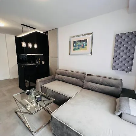 La Familia Natura Apartment